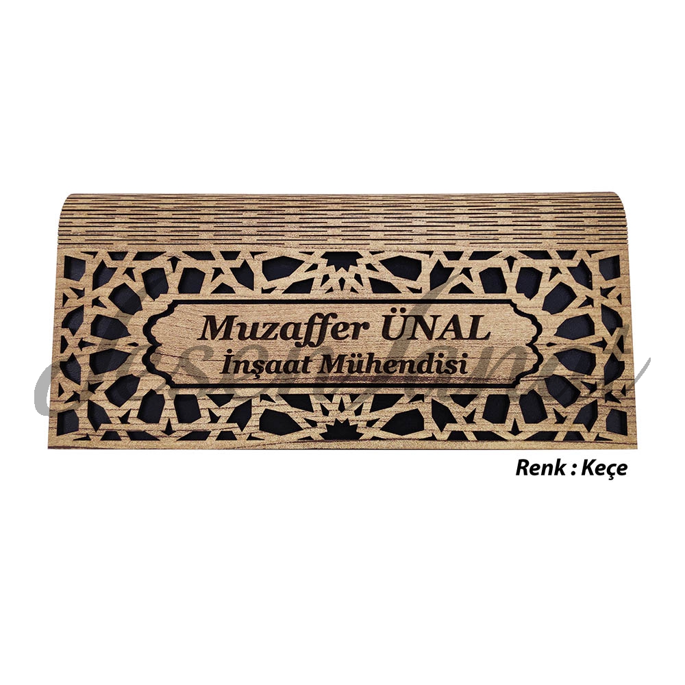 İsme Özel Ahşap Masaüstü Akordeon İsimlik