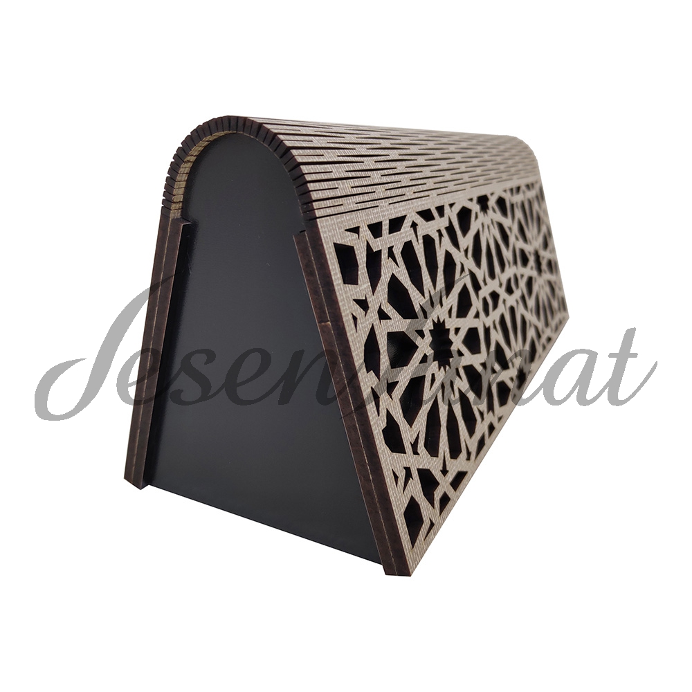 İsme Özel Ahşap Masaüstü Akordeon İsimlik